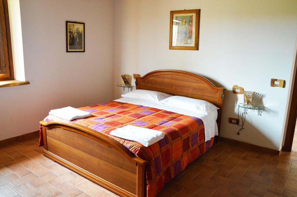 Agriturismo La Collina Villa Massa Martana Bagian luar foto