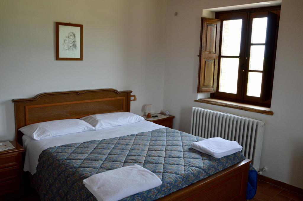 Agriturismo La Collina Villa Massa Martana Ruang foto